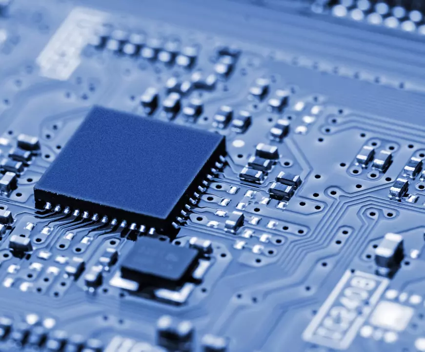 Komponenty určující frekvenci pro každou aplikaci